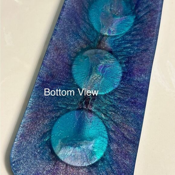 HANDCRAFTED Resin Shot Glass Serving Tray - Picture 3 of 3